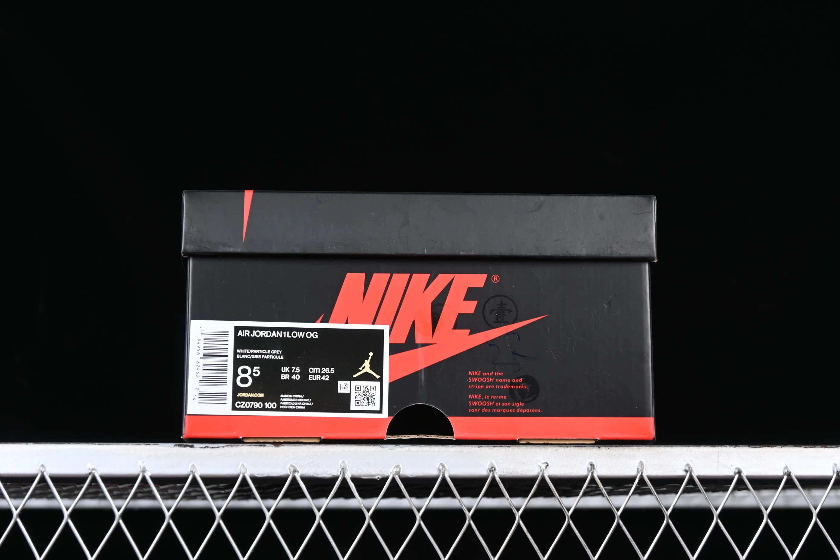 All categories Air Jordan Jordan series basketball shoes Air Jordan 1 Low LJR version Air Jordan 1 Low OG "Shattered Backboard" AJ1 Joe 1 customized version white buckle low-top basketball shoes CZ0790-100